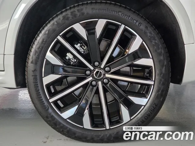 Volvo XC90 2025 thumb 5