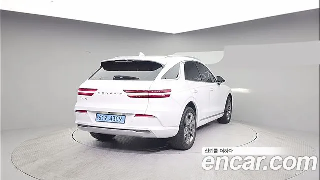 Genesis GV70 2022 thumb 4