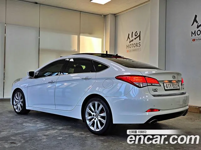 Hyundai i40 2012 thumb 3