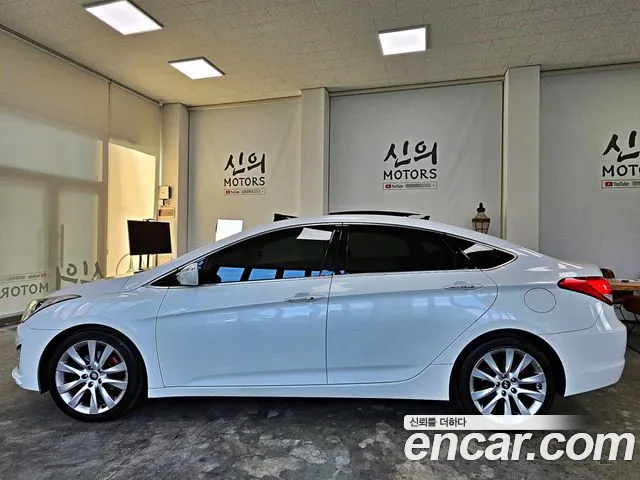 Hyundai i40 2012 thumb 5