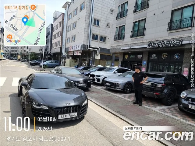 Audi R8 2011 thumb 11