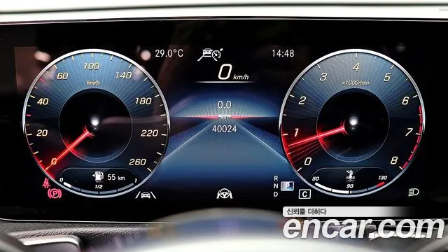Mercedes-Benz GLB 2023 thumb 8