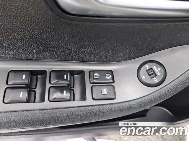 Kia Morning 2011 thumb 11