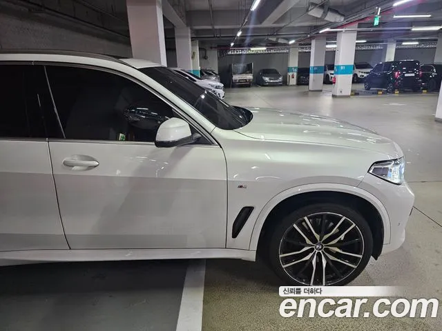 BMW X5 2021 thumb 4