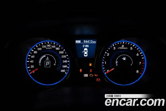 Hyundai Genesis 2013 thumb 6