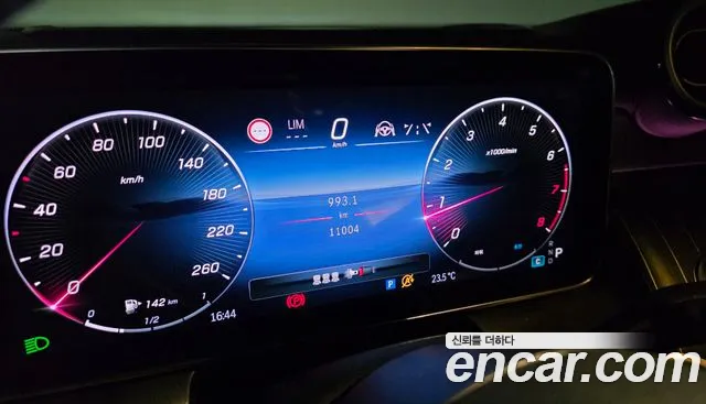 Mercedes-Benz GLC 2024 thumb 7
