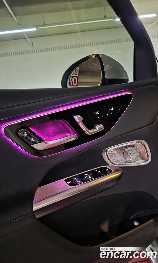 Mercedes-Benz GLC 2024 thumb 8