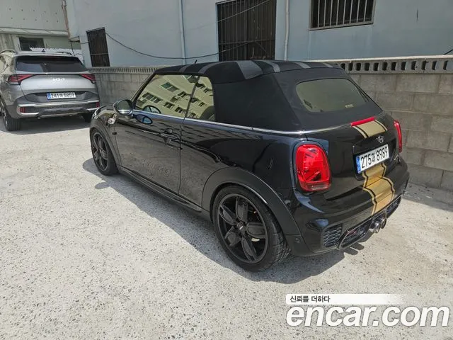 MINI Cooper Convertible 2019 thumb 6