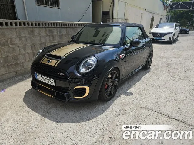 MINI Cooper Convertible 2019 thumb 8