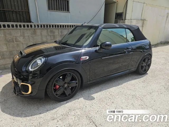 MINI Cooper Convertible 2019 thumb 9