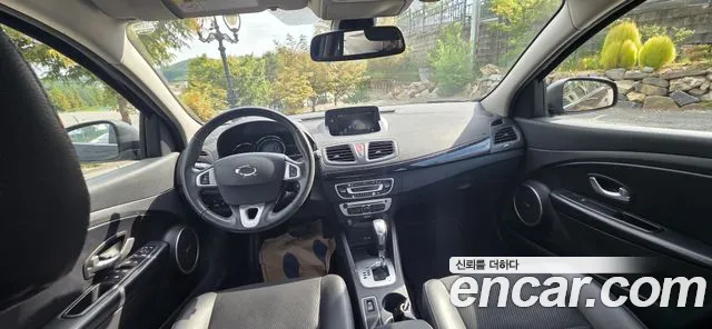 Renault-KoreaSamsung Fluence 2015 thumb 7