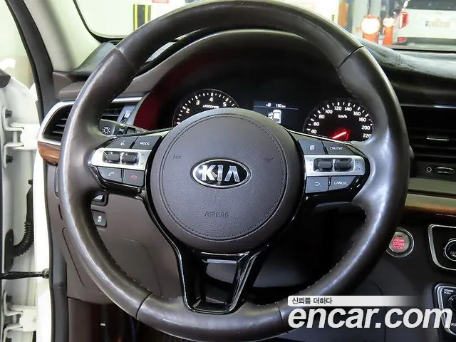 Kia K7 2017 thumb 8