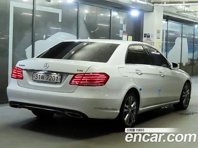 Mercedes-Benz E-Класс 2015 thumb 4