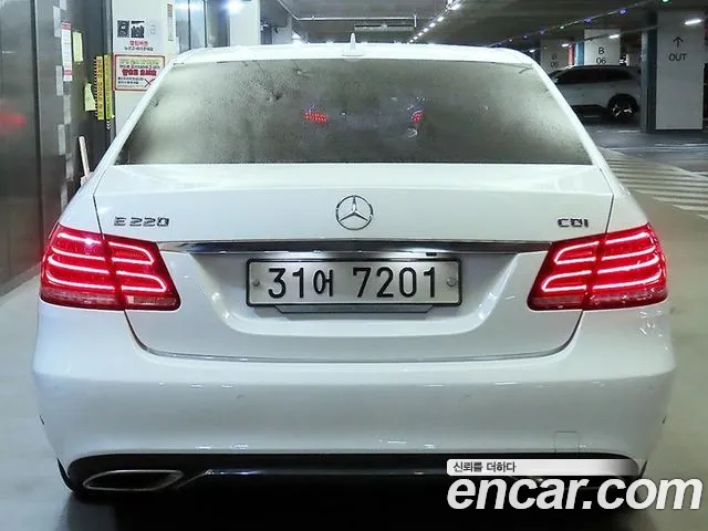 Mercedes-Benz E-Класс 2015 thumb 5