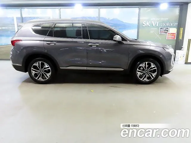 Hyundai Santa Fe 2018 thumb 3