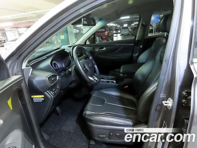Hyundai Santa Fe 2018 thumb 6