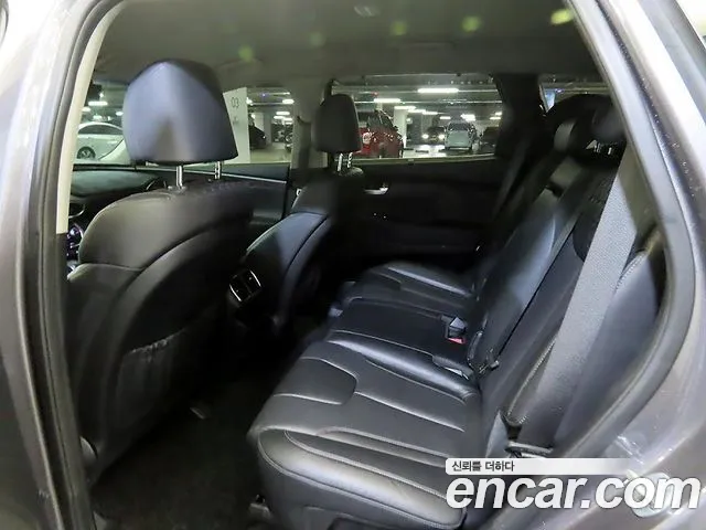 Hyundai Santa Fe 2018 thumb 7