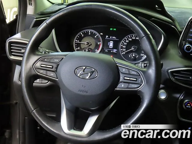 Hyundai Santa Fe 2018 thumb 8