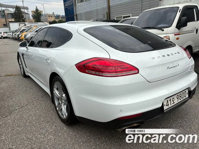 Porsche Panamera 2014 thumb 5