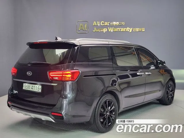 Kia Carnival 2018 thumb 6