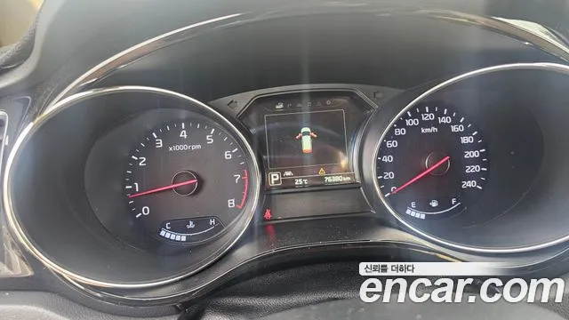 Kia Carnival 2017 thumb 7