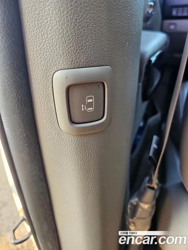 Kia Carnival 2018 thumb 7