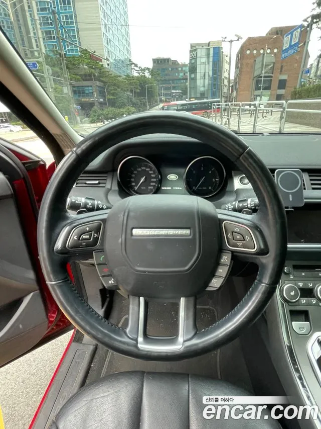 Land Rover Range Rover Evoque 2015 thumb 8