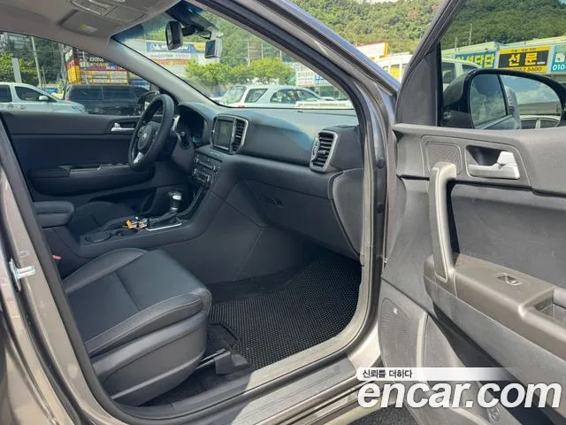 Kia Sportage 2015 thumb 10