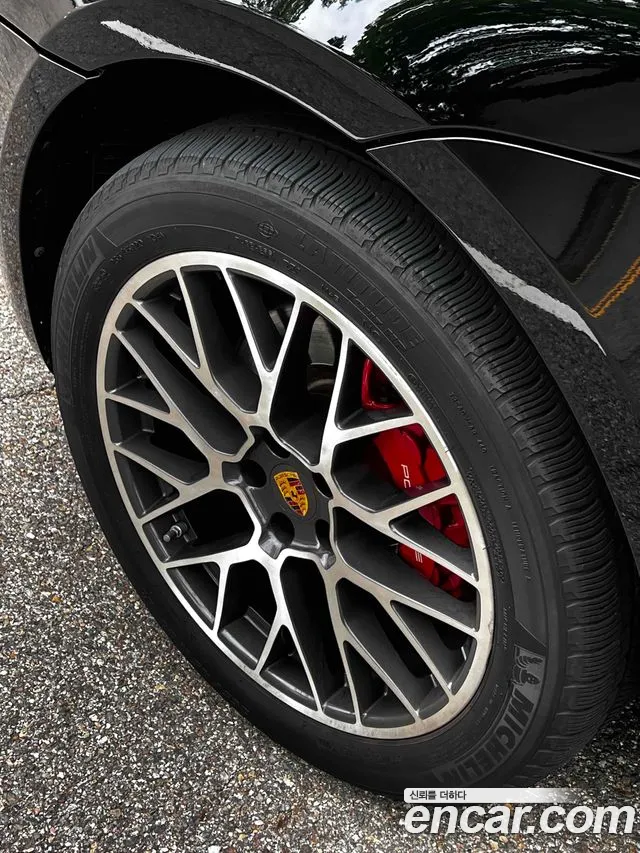 Porsche Macan 2016 thumb 5