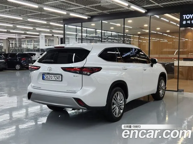 Toyota Highlander 2025 thumb 2