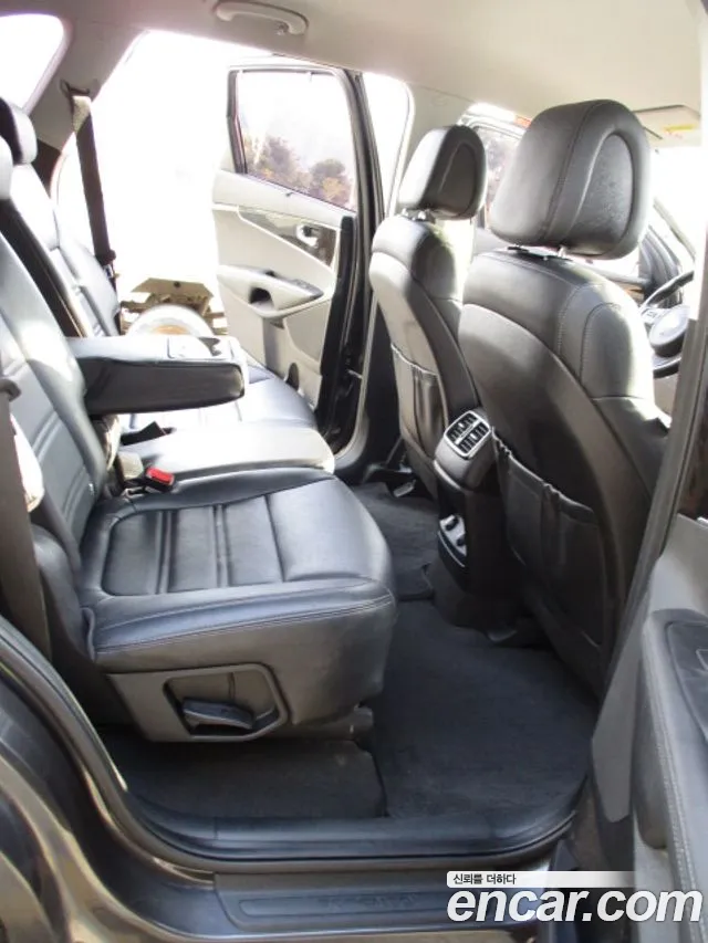 Kia Sorento 2015 thumb 10