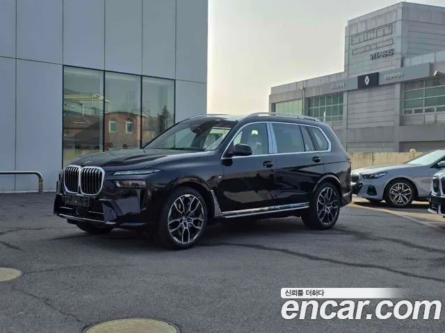 BMW X7 2026 thumb 2