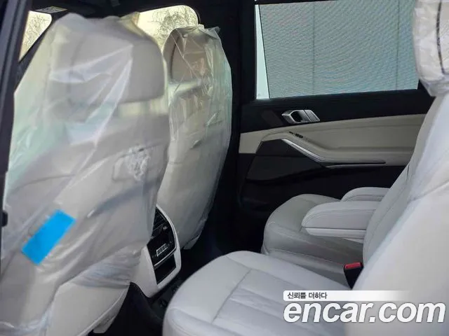 BMW X7 2026 thumb 10