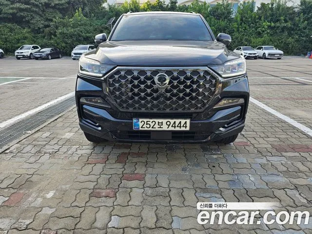 KG_Mobility_Ssangyong Rexton 2024 thumb 3