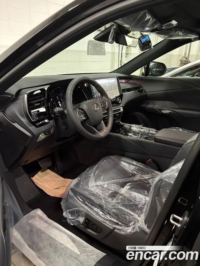 Lexus RX 2026 thumb 7