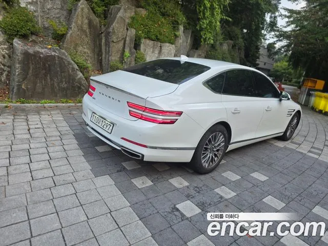 Genesis G80 2021 thumb 2