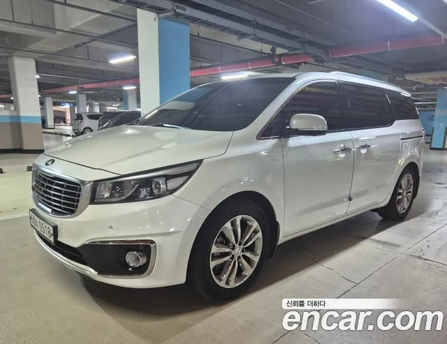 Kia Carnival 2015 thumb 4