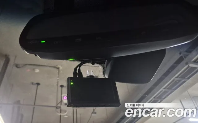 Kia Carnival 2015 thumb 11