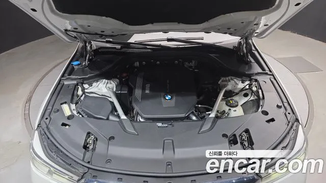 BMW Gran Turismo 2018 thumb 6