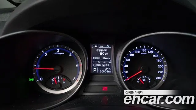 Hyundai Santa Fe 2012 thumb 8