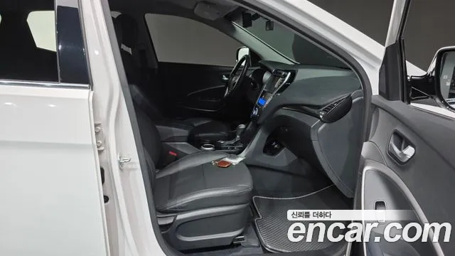 Hyundai Santa Fe 2012 thumb 10