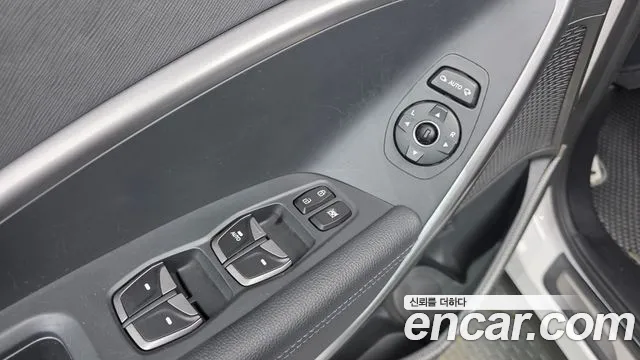 Hyundai Santa Fe 2012 thumb 12