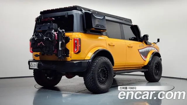 Ford Bronco 2022 thumb 2