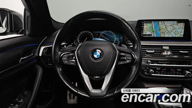 BMW 5-Series 2017 thumb 12