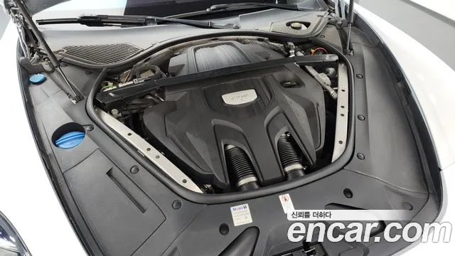 Porsche Panamera 2017 thumb 6