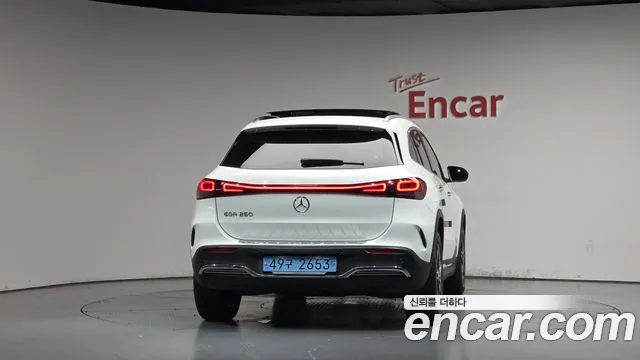 Mercedes-Benz EQA 2023 thumb 3