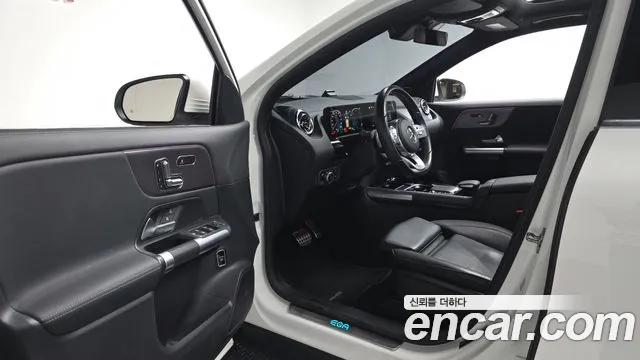 Mercedes-Benz EQA 2023 thumb 9