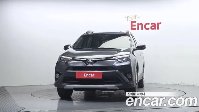 Toyota RAV4 2018 thumb 3
