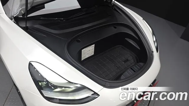 Tesla Model 3 2022 thumb 6