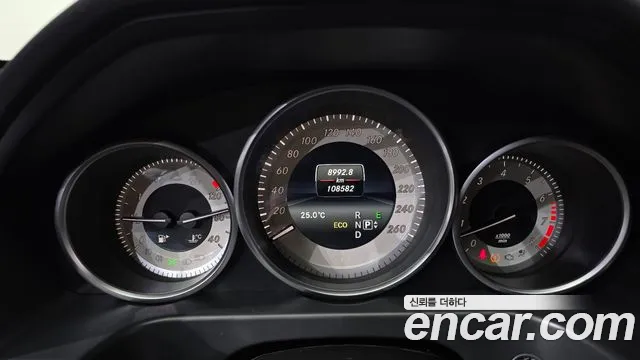 Mercedes-Benz E-Класс 2014 thumb 8